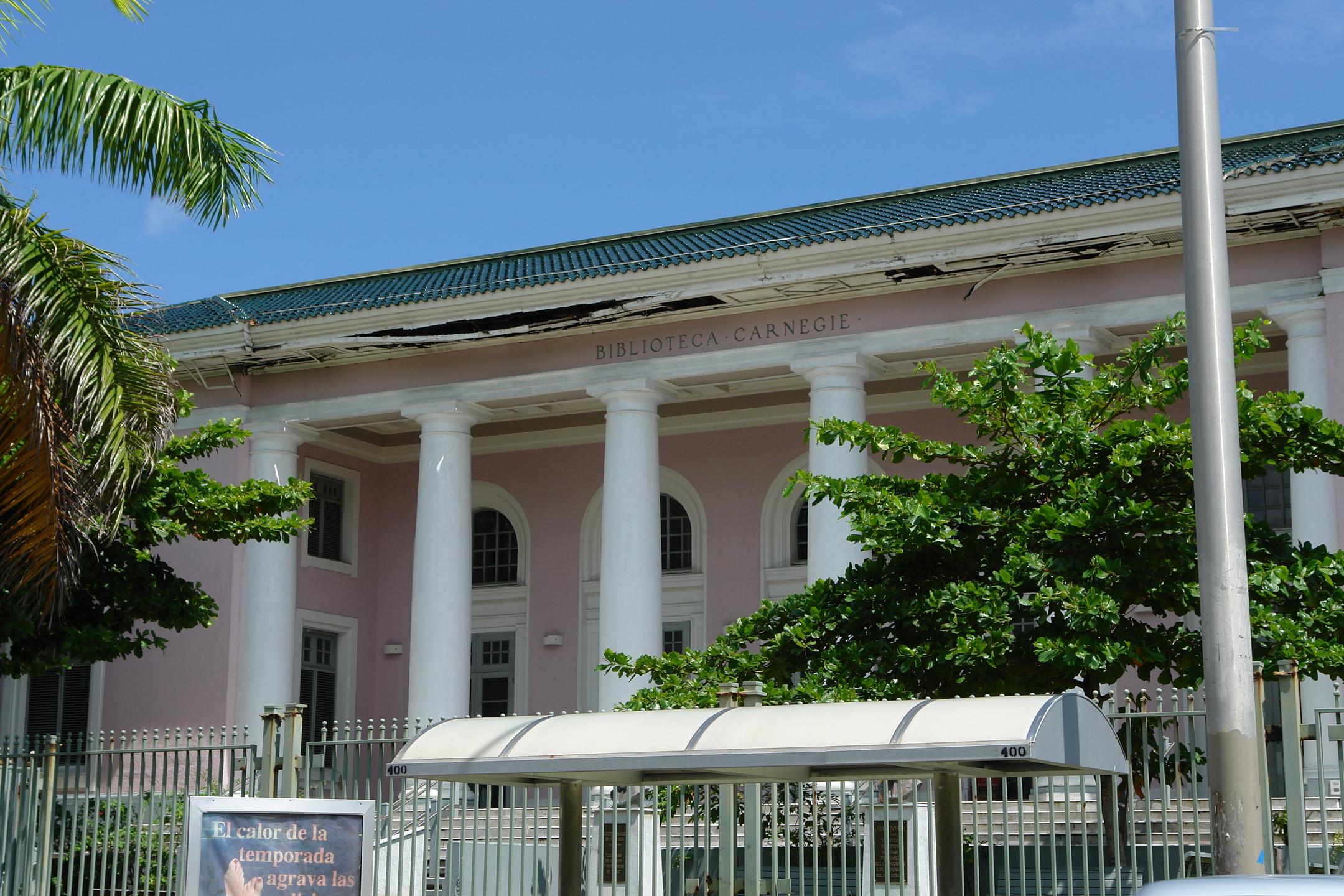 Biblioteca Carnegie - San Juan (Puerta de Tierra) - 2011  00002